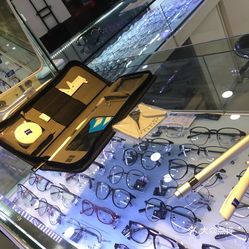 寶島眼鏡（上海莘瀝店） 專業(yè)眼鏡銷售，守護您的清晰視界